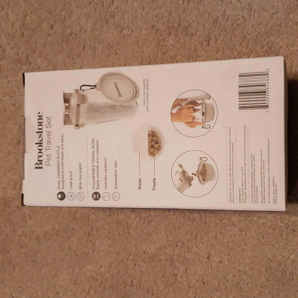Brookstone Pet Travel Set - Picture 2 of 4